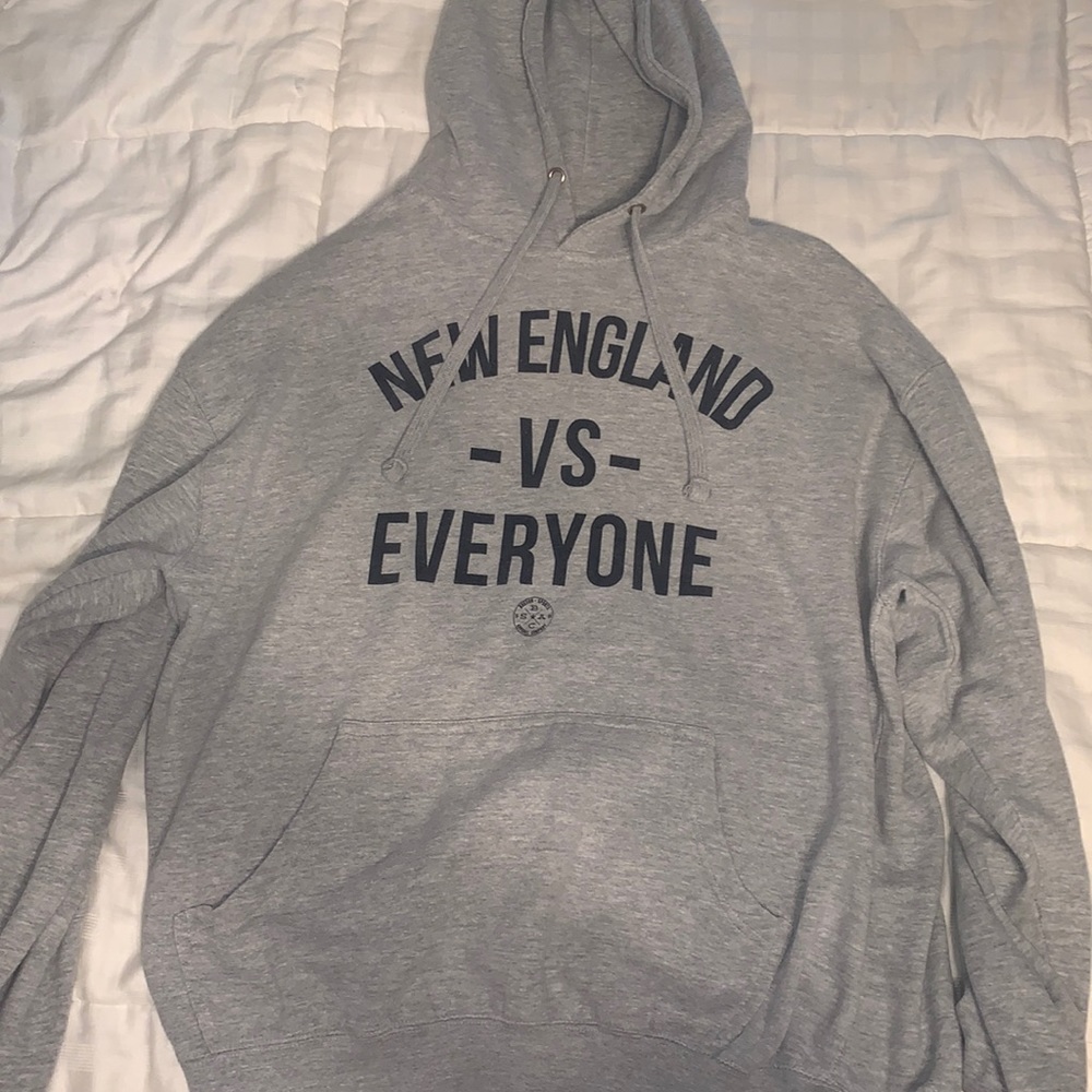 New England vs. Everybody Men’s Hoodie